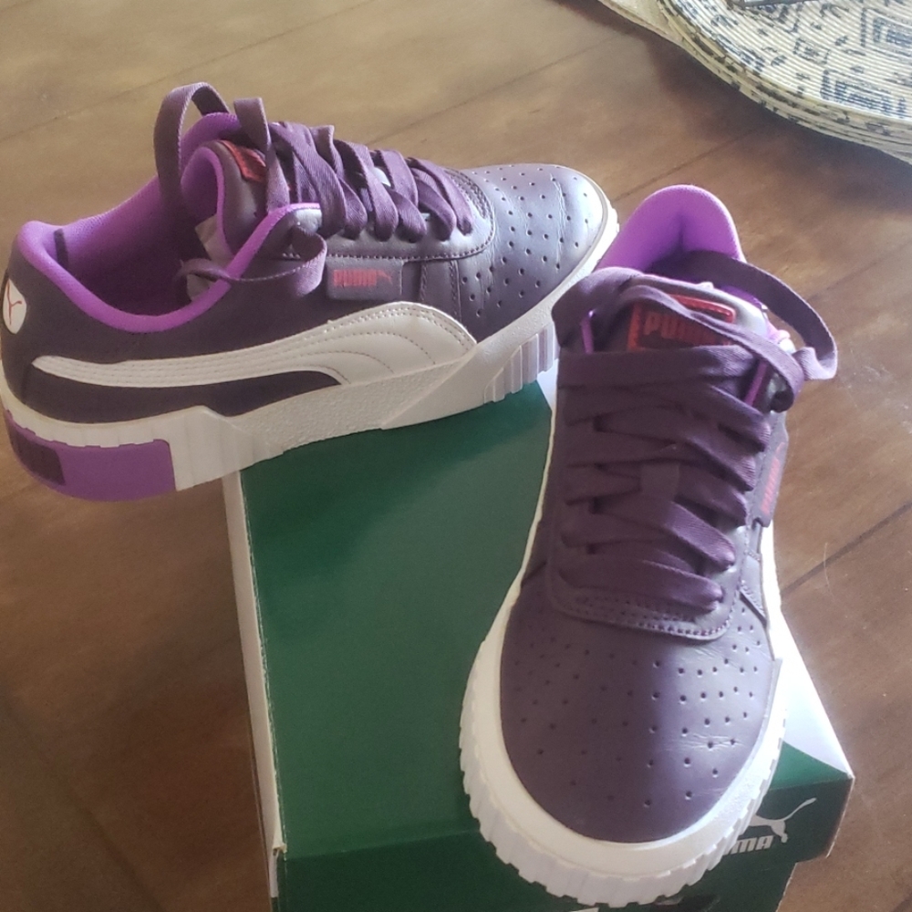 Brand New Women's Pumas